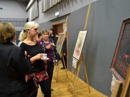 Wernisaż wystawy "Więcej niż obraz-poczuj malarstwo wszystkimi zmysłami"